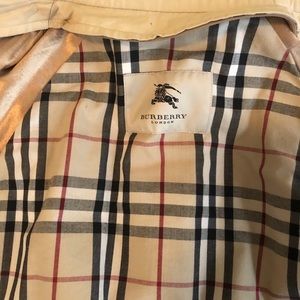 Trench Coat — BURBERRY